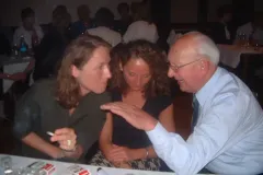 2001_00323