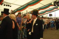 2001_00799