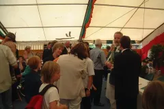 2001_00827