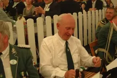 2001_00935