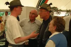 2001_01225