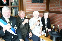 2003_0100