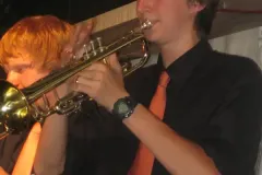 2007_00370