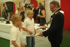 2009_00385