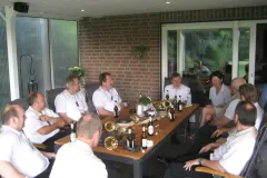 2009_00702